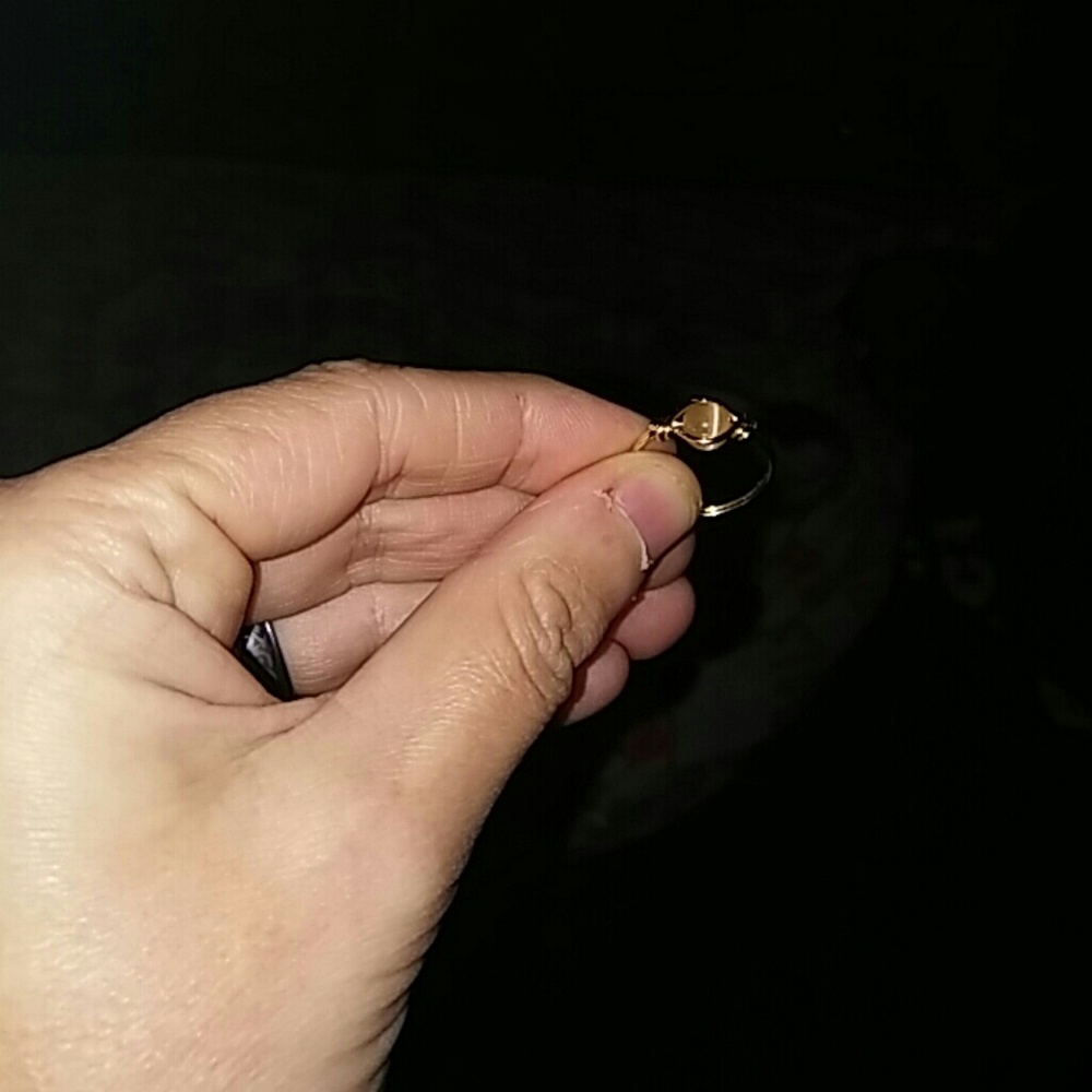 Pretty stone ring - Picture 3 of 3